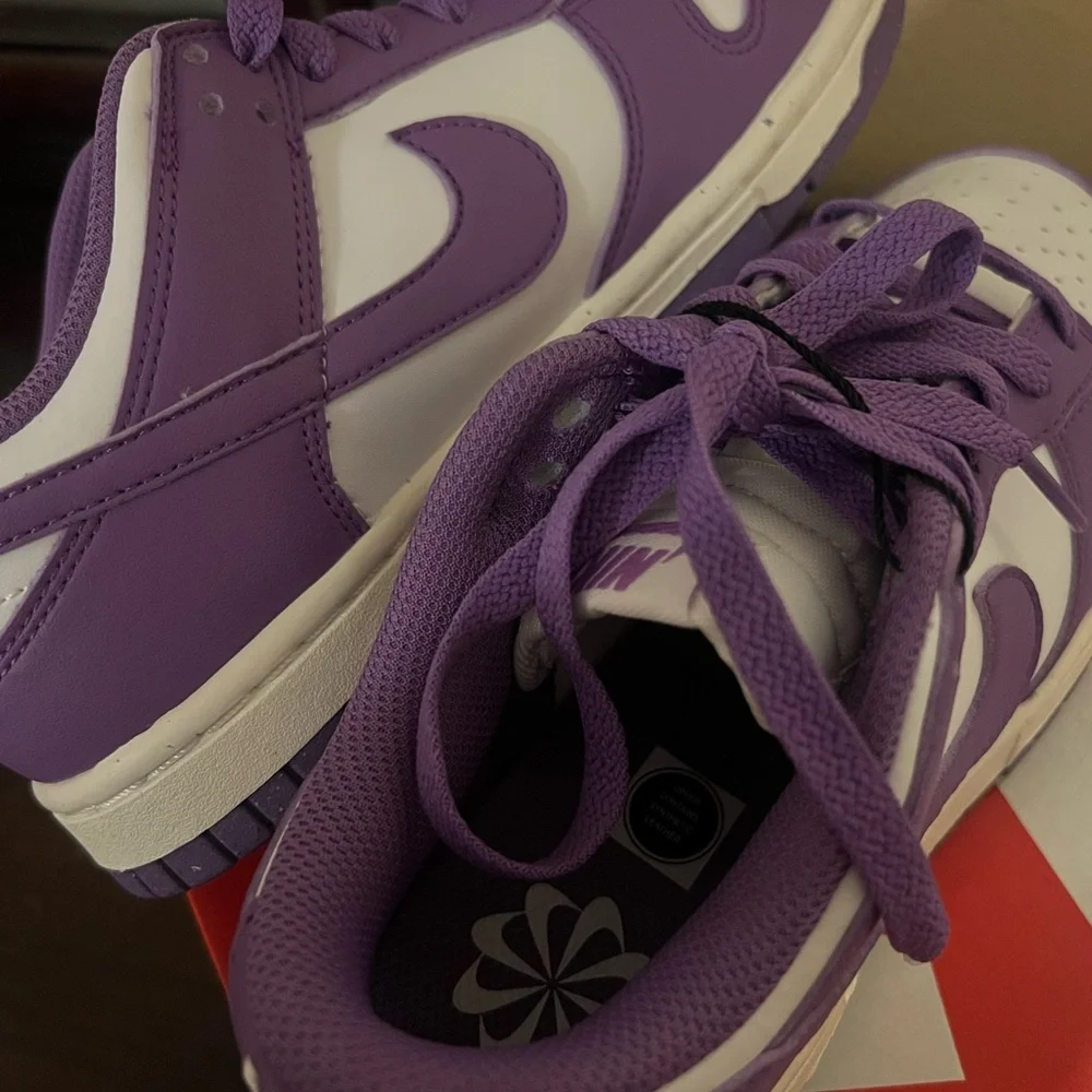 Nike Dunk Low - Picture 8 of 10